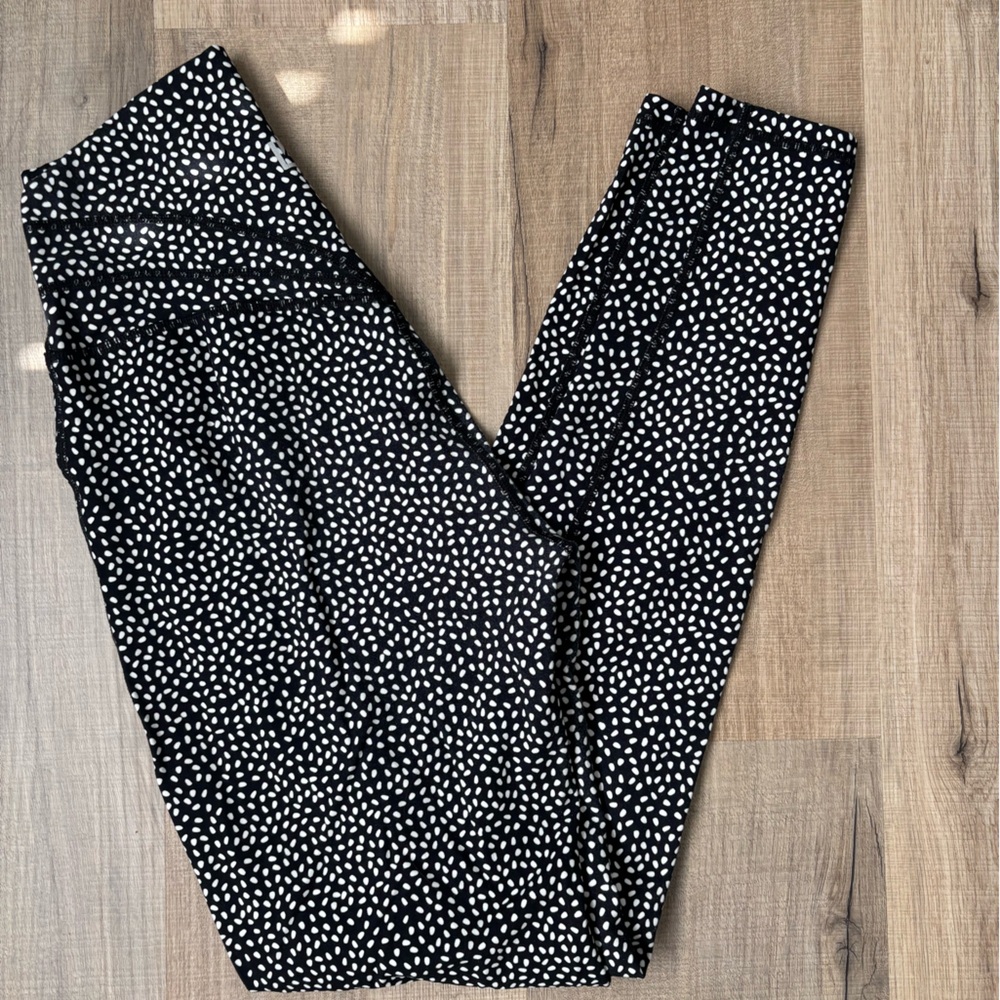 BUFFBUNNY Legacy Leggings